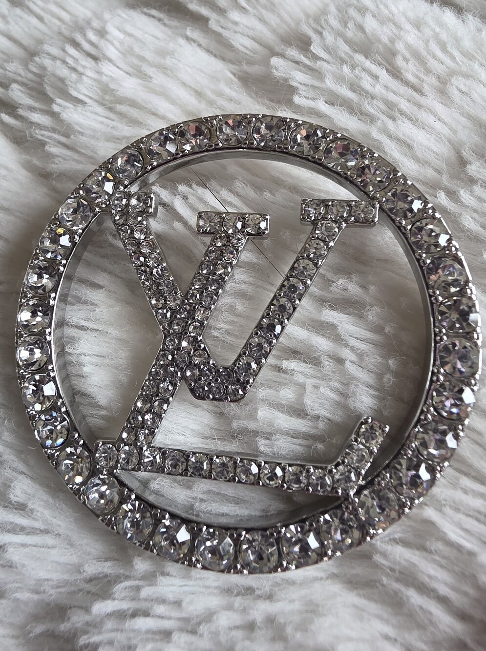 New Designer Inspired Silver Rhinestone 2" Pin - Picture 5 of 6